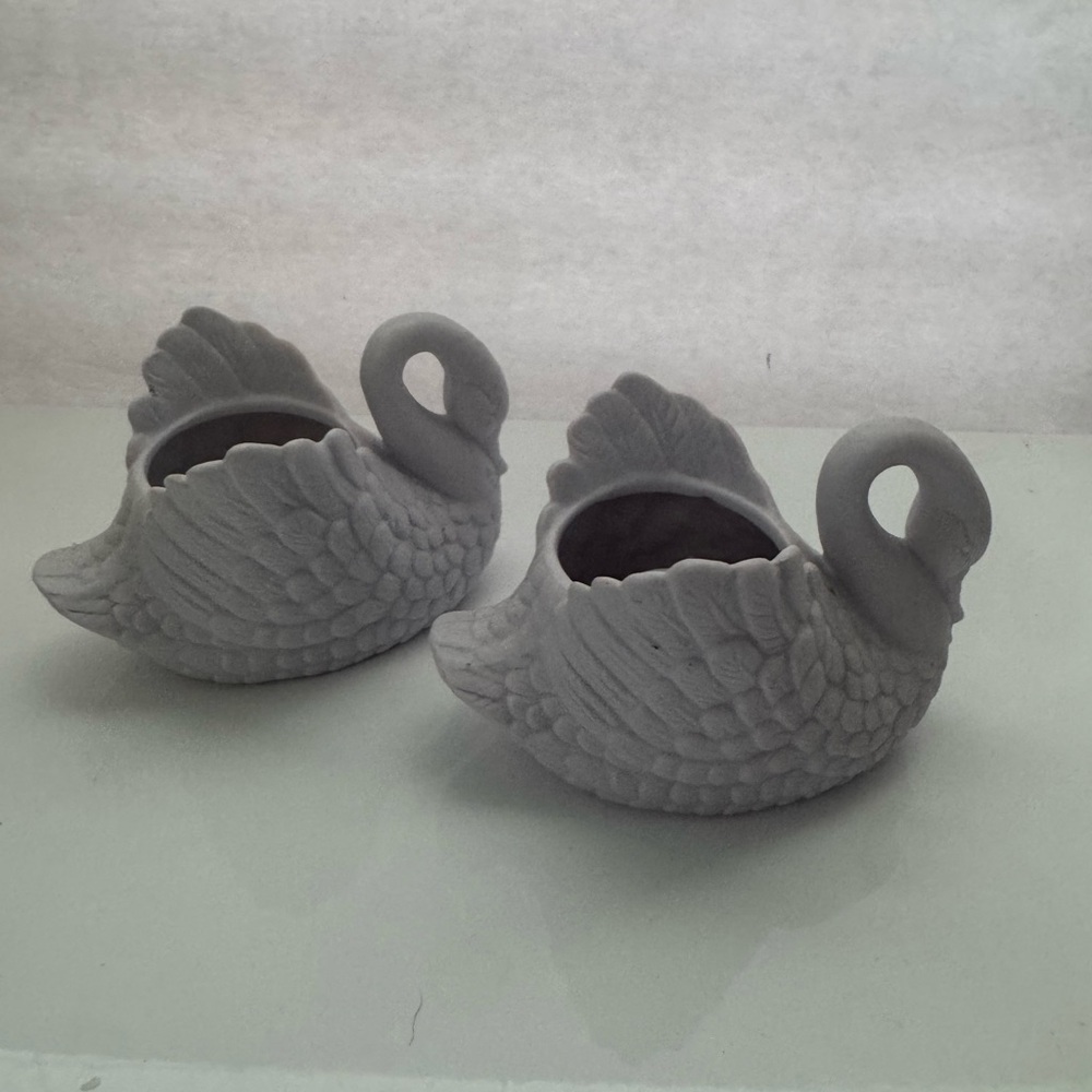Vintage Beacon Hill Ceramic Swan Candle Holders - Picture 9 of 10